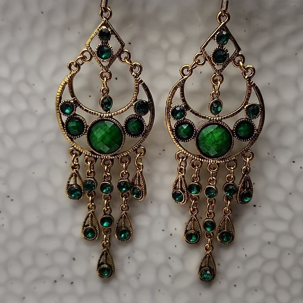 Wandering Muse Gold Green Stone Dangling Earrings - Picture 5 of 7